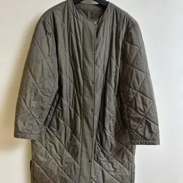 올리브 그린 퀼팅 자켓 사이즈 44