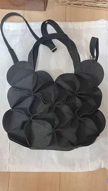 엘레무드 백 블랙