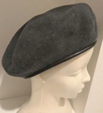 미사용 새상품 이치용 플러스 그린 울 100% 베레모 가죽 테두리