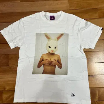 FR2 토끼 디자인 T셔츠 M 사이즈