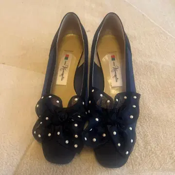 긴자 카네마츠 네이비 펌프스 23cm 리본 포함
