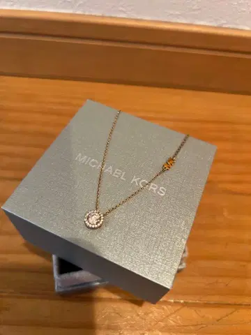 MICHAEL KORS 목걸이