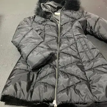 셰리미 블랙 다운 코트 후드 부착 새상품급 M