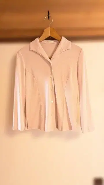 [ 새상품급 일본제*고급품 ] rogica 핑크 카라 부착 긴팔 가디건