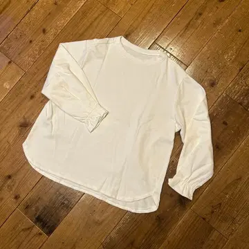 화이트 M 사이즈 긴팔 티셔츠 북유럽 생활 잡화점