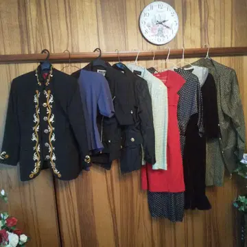 상하의 수트, 원피스, 상의 자켓 9세트