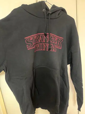 스트레인저 씽즈 GU 후드티