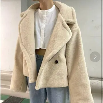 [ AIC ] 테디 보아 볼륨 숏코트