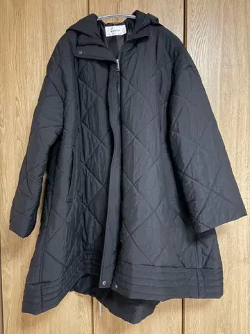 MACHATT 퀼팅 자켓 블랙