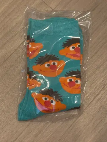 엘모 패턴 삭스 세서미 스트릿 캔디 삭스 어니