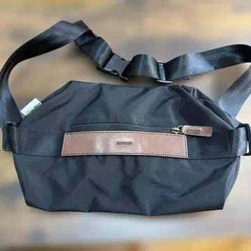 츠치야 가방 제조소 바디백