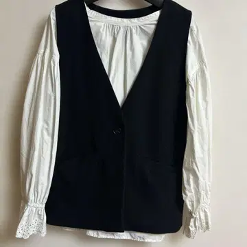 스튜디오 CLIP 블랙 슬리브리스 베스트 셋업