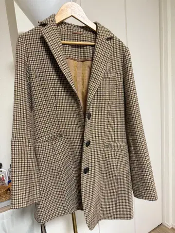 Lily Brown 체크 무늬 자켓