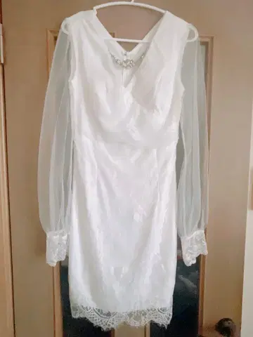 화이트 시스루 드레스 비쥬 포함