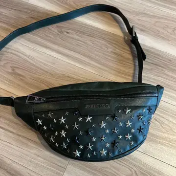 지미추 별 모양 스터드 바디백