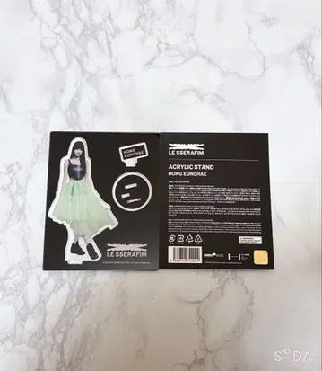 lesserafim 움채 아크릴 스탠드 popup