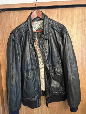 U.S. Army A-2 타입 가죽 아우터 M 사이즈 블랙