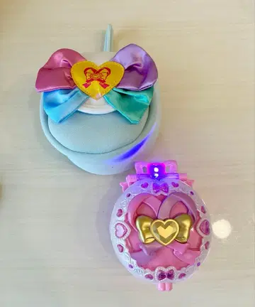 프리큐어 완구 빛나는 거울 포함