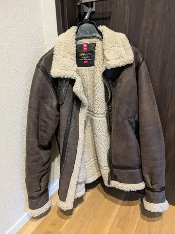 ALPHA INDUSTRIES 보아 자켓