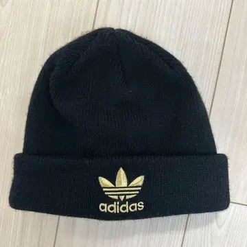 adidas 블랙 니트 모자 로고 자수