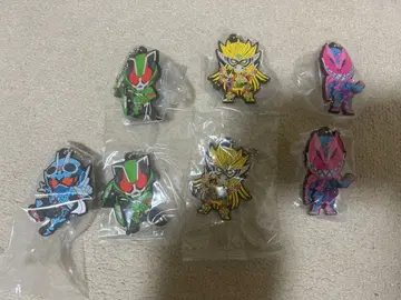 [장미 가능] 가면라이더 가챠가챠 러버 스트랩