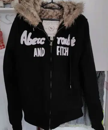 Abercrombie and Fitch M 블랙 후드티