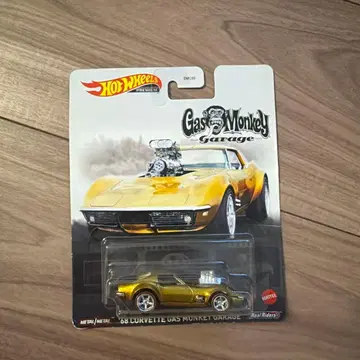 Hot Wheels 68 Corvette Gas Monkey Garage