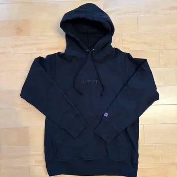 UNDEFEATED 블랙 후드 부착 후드티