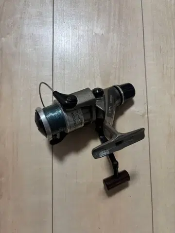 시마노 NAVI 3000R 스피닝 릴 실버