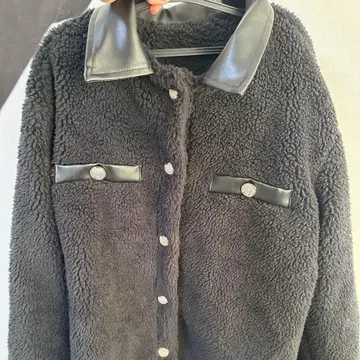 다크 그레이 플리스 자켓 가죽 카라 부착 무스탕 코트 보아