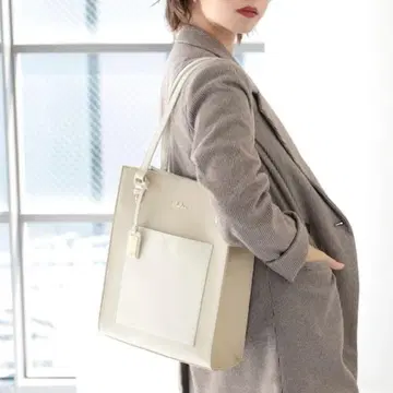 클레리아 바이컬러 토트백 프로스티 그레이