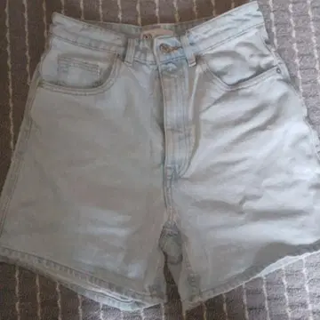 ZARA 라이트 블루 데님 숏팬츠 EUR 36