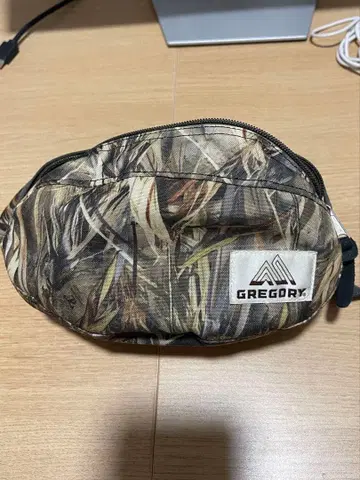 GREGORY 카모플라쥬 숄더백