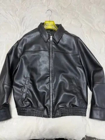 ZARA 블랙 가죽 자켓 XXL
