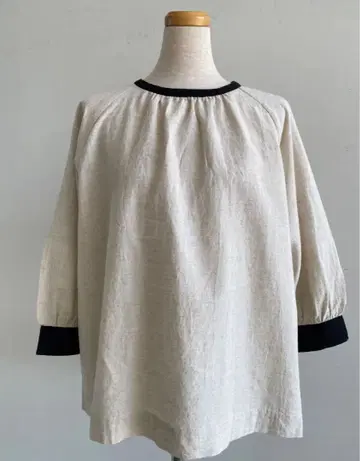 prit 코튼 린넨 평직 7부 볼륨 슬리브 클레릭 풀오버