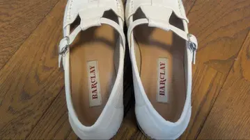 BARCLAY 로퍼 화이트