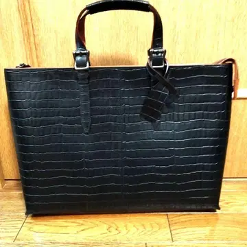 PaulStuart 크로커다일 패턴 가죽 토트백