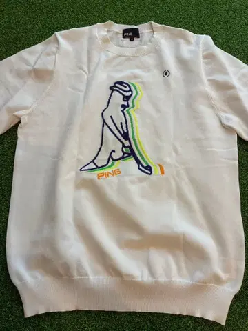 PING 핑 스웨터 화이트 M 사이즈