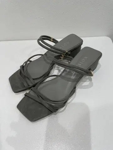 Le talon 그레이 스트랩 샌들 L 사이즈