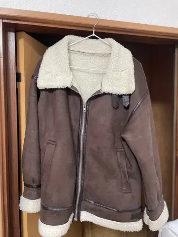 브라운 무스탕풍 코트 카라 퍼 부착