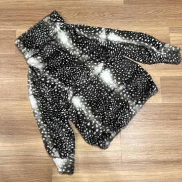 밤비 패턴 터틀넥