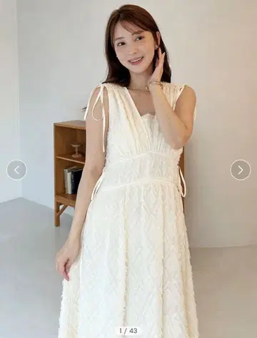 [ 미사용 새상품 ] snidel 스나이델 자카드 드로스트 디테일 원피스