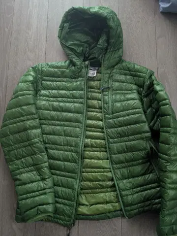 Patagonia 울트라 라이트 다운 후디