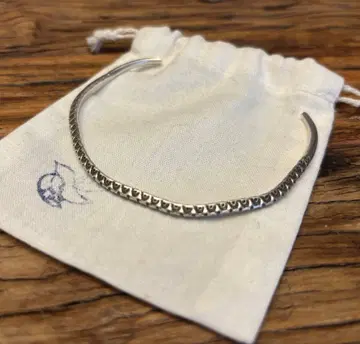 카렌 실버 뱅글