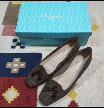 altemis by DIANA 펌프스