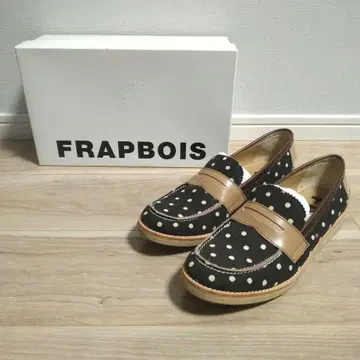 플라보아 도트 무늬 절개 로퍼 26cm