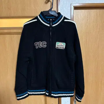 T&C 블랙 집업 자켓 니트