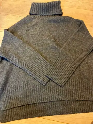 PLST 브라운 터틀넥 스웨터