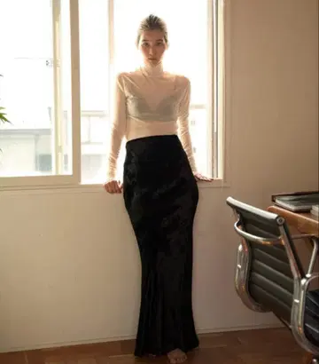 enof 벨벳 롱 스커트 M 사이즈