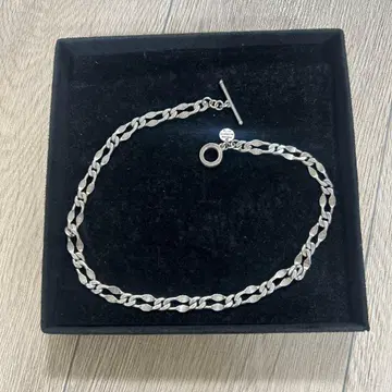 필립 오디베일 목걸이